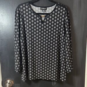 Liz Claiborne Monochrome Patterned Blouse